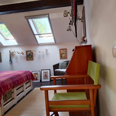 Silvani منزل للإقامة