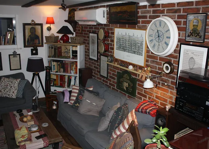 Проживание в семье Silvani